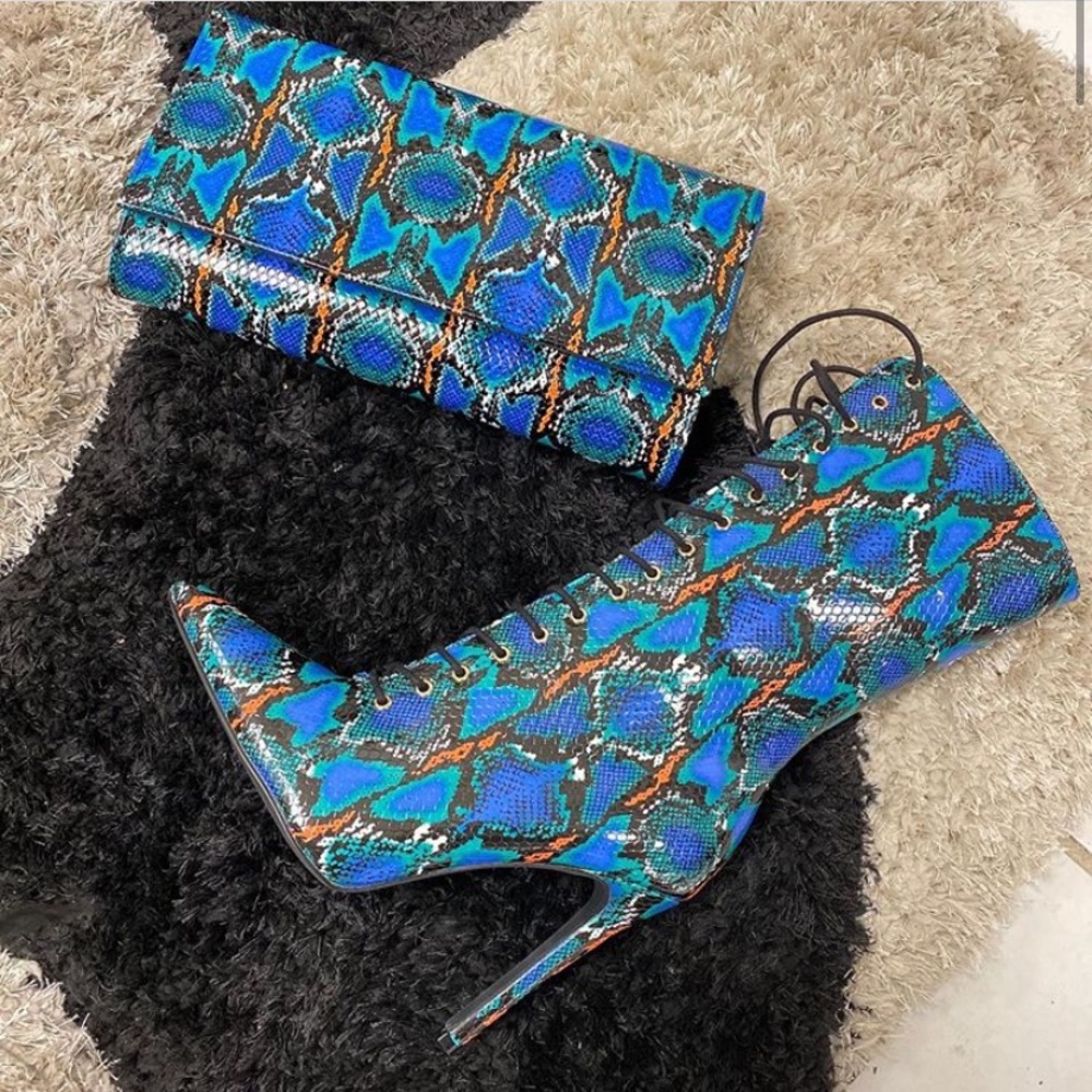 Colored boots & purse!